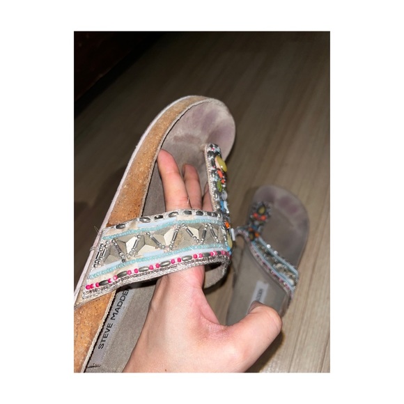 STEVE MADDEN Studded Flat Sandals - Picture 6 of 11